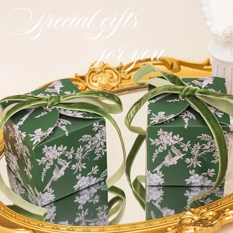 Свадебная коробка конфет в европейском стиле, Изысканный узор в виде цветов и птиц С жемчужными подвесками, лентами, украшением подарочных коробок для вечеринок
