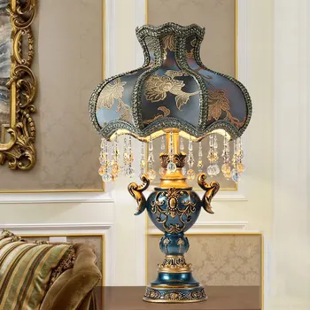 Европейская настольная лампа, прикроватная тумбочка в американском ретро стиле для спальни, роскошная теплая Простая Современная настольная лампа для кабинета в гостиной